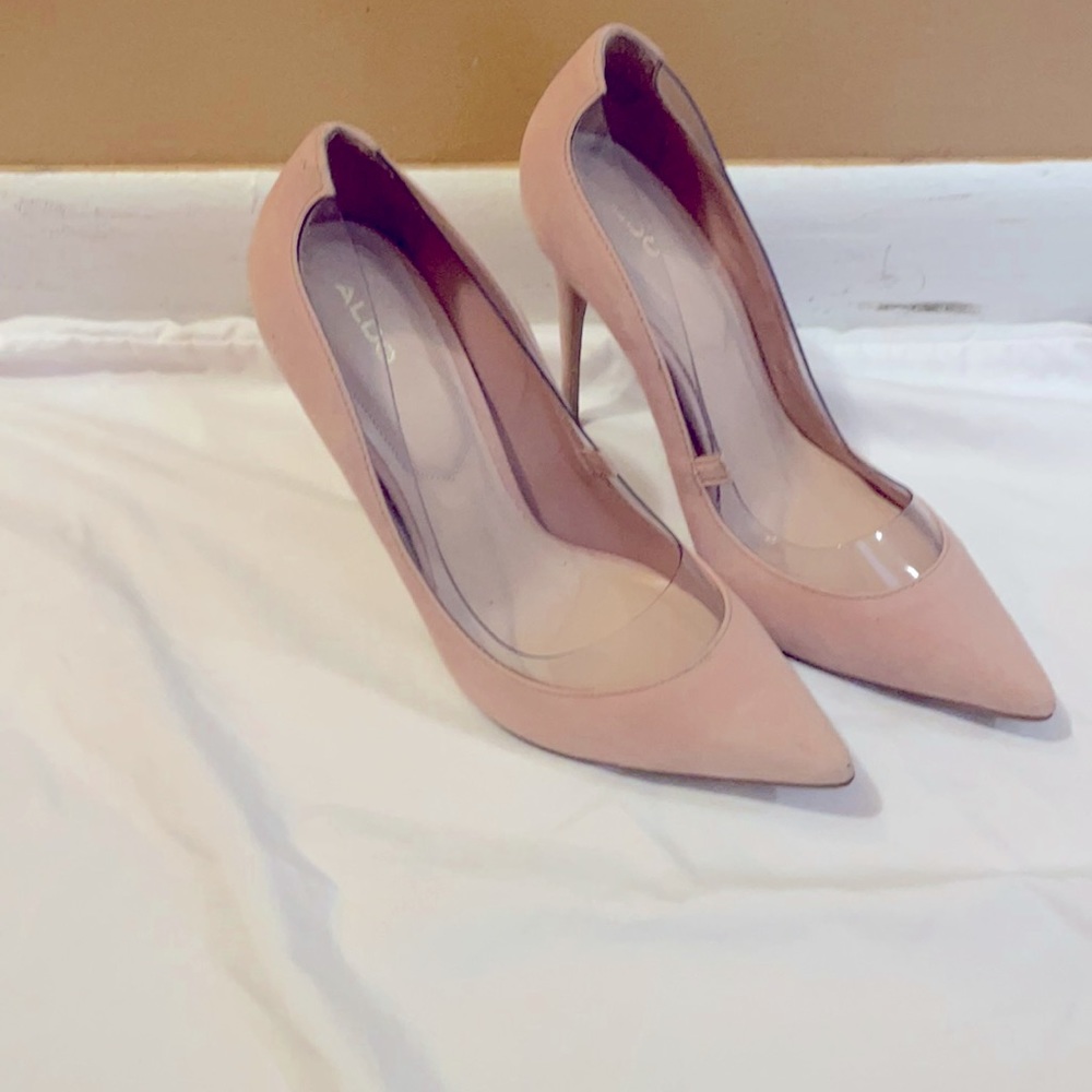 Pink suede shoes size 8 used twice good condition